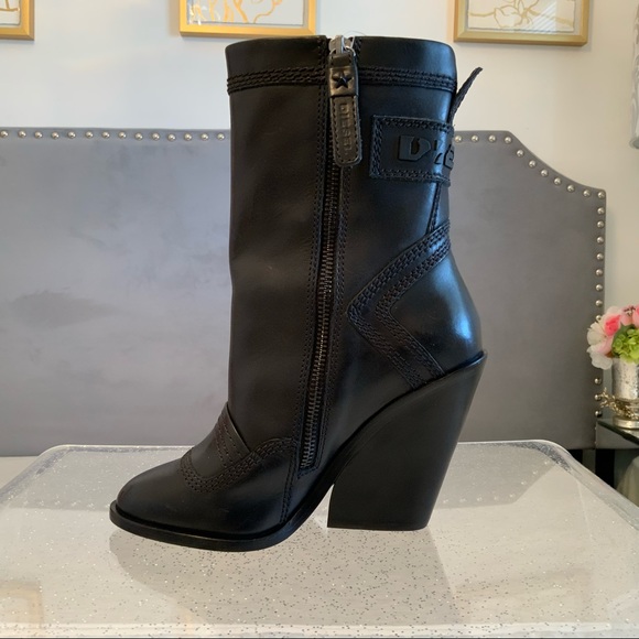 Diesel Flamingo Black leather wedge Boots 6 New - Picture 2 of 15